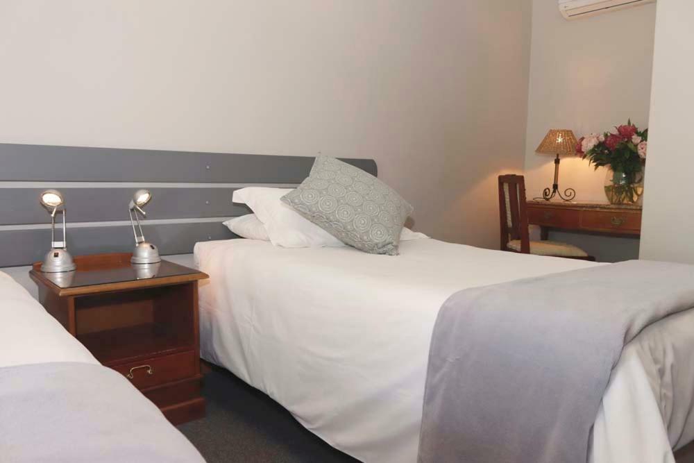 The Village Guesthouse Ceres Ngoại thất bức ảnh