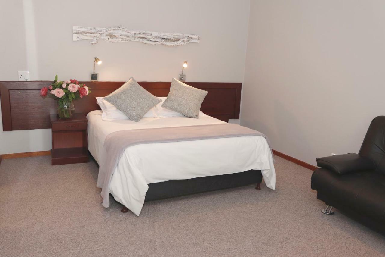 The Village Guesthouse Ceres Ngoại thất bức ảnh